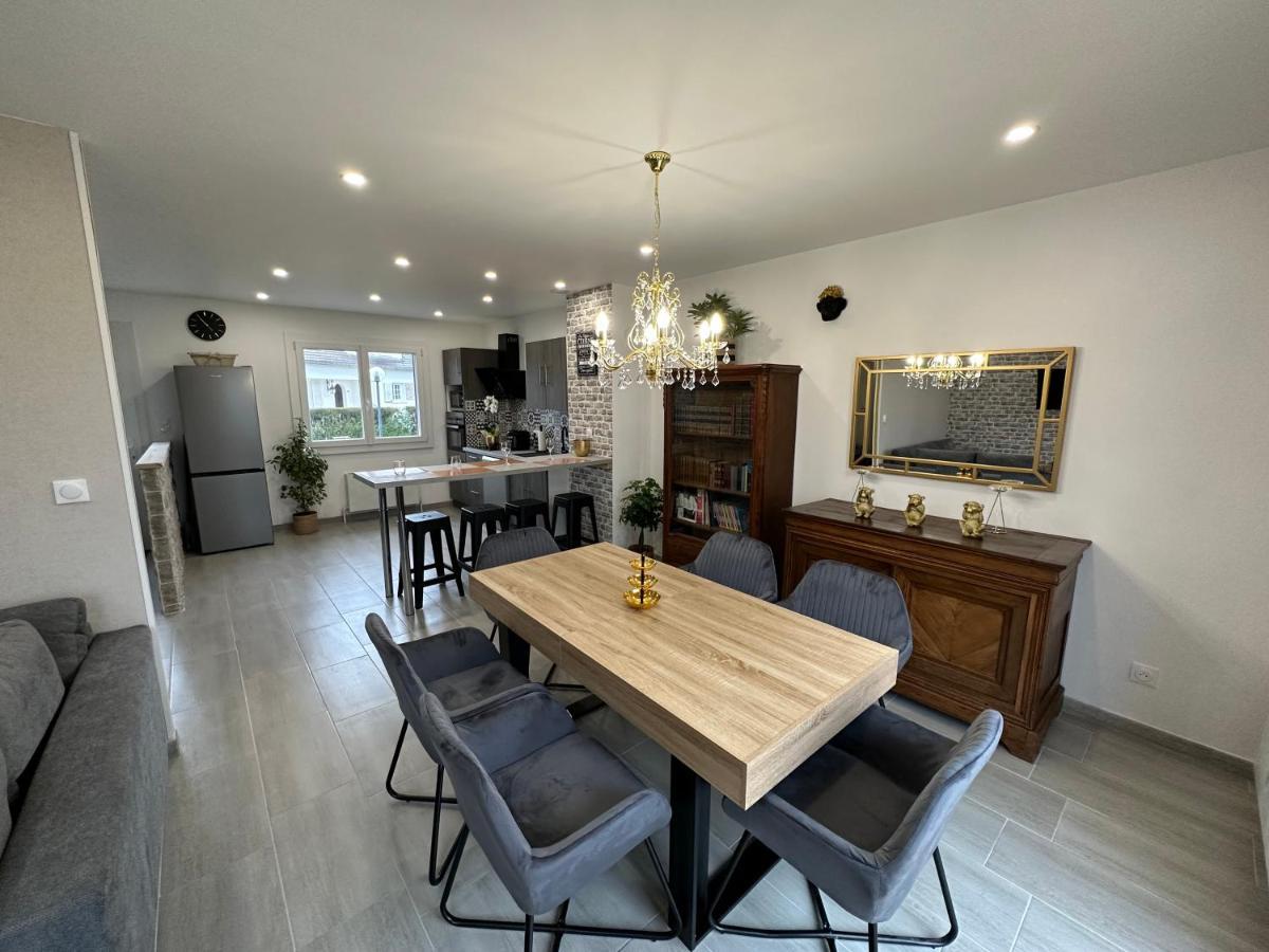 Agreable Maison Avec Jardin A Joinville Luaran gambar