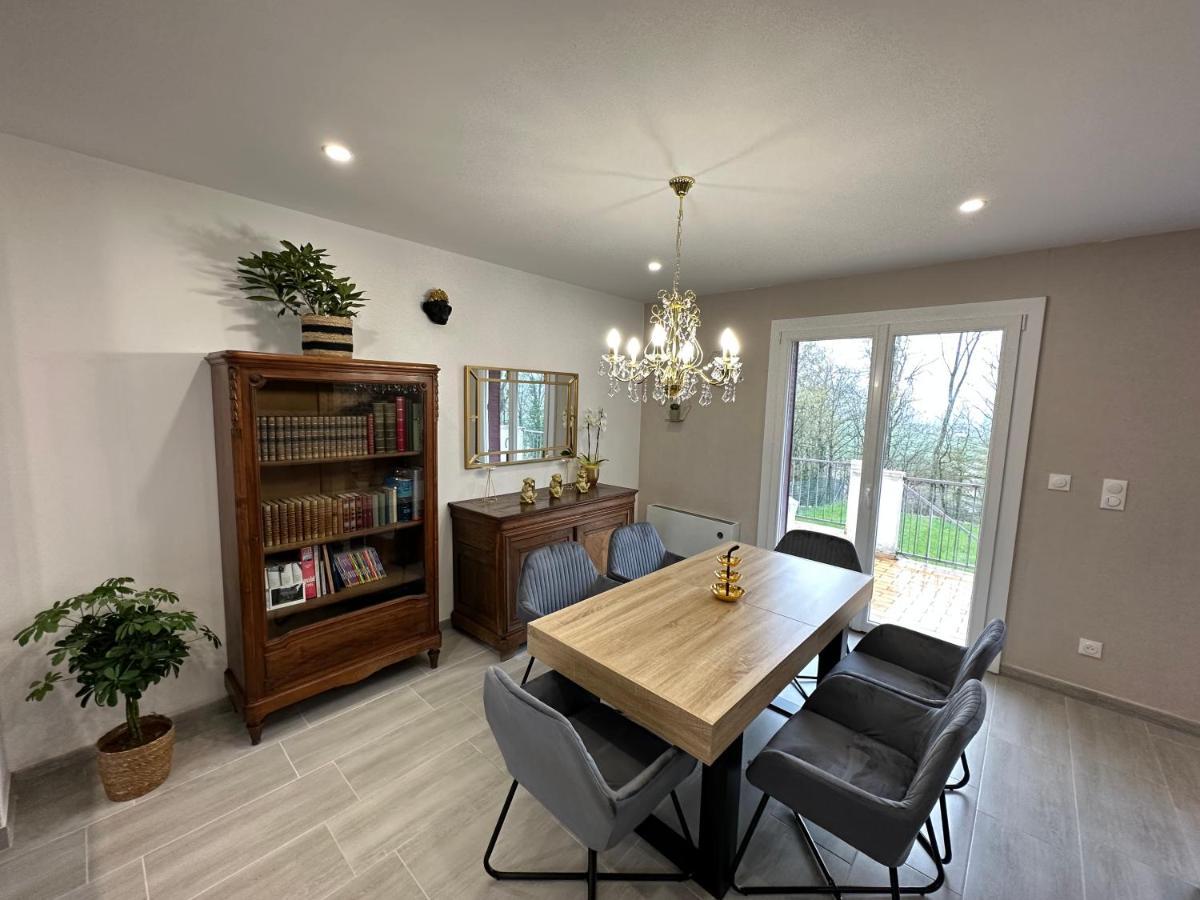 Agreable Maison Avec Jardin A Joinville Luaran gambar