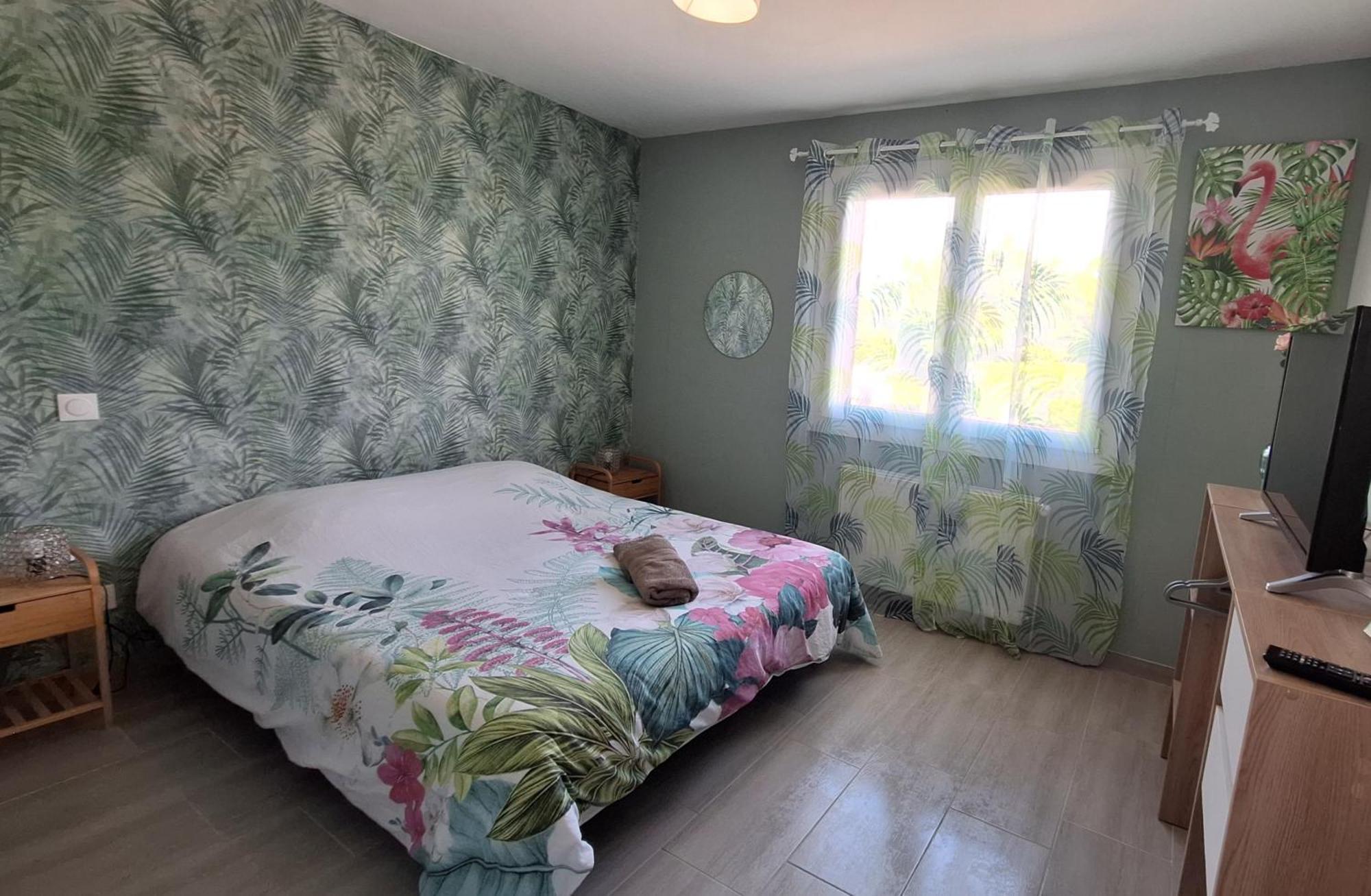 Agreable Maison Avec Jardin A Joinville Luaran gambar