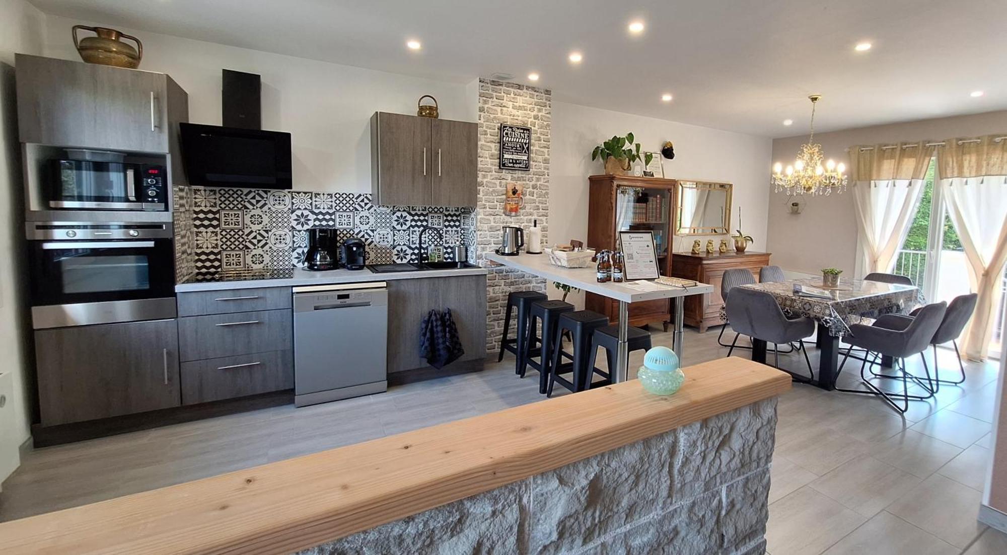 Agreable Maison Avec Jardin A Joinville Luaran gambar